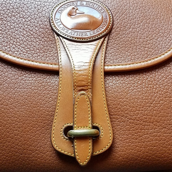 Vintage Dooney & Bourke Medium Essex Shoulder Bag - Picture 13 of 13